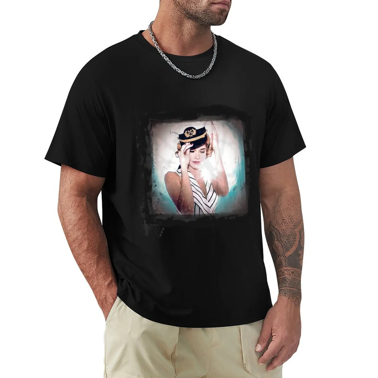 Sutton Foster T-Shirt Casual Basic Street Style T-Shirt