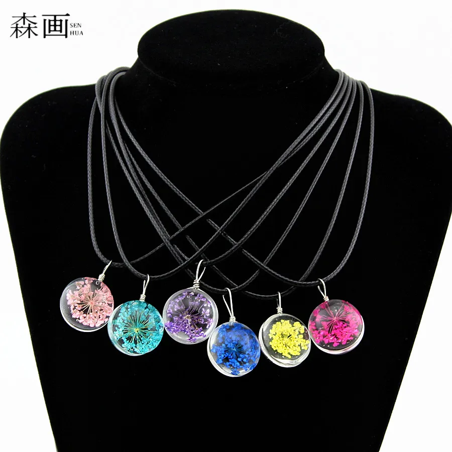 Plant dried flower necklace spherical baby's breath eternal flower pendant transparent glass necklace jewelry gifts
