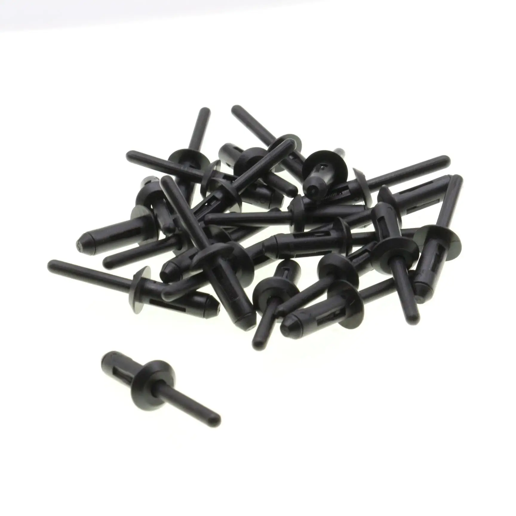 

40 Pcs Bumper Blind Rivet Moulding Clip Retainer Compatible With GM Fit 20421672 & 15955172, 17/64" Hole, Nylon, Flush Dome