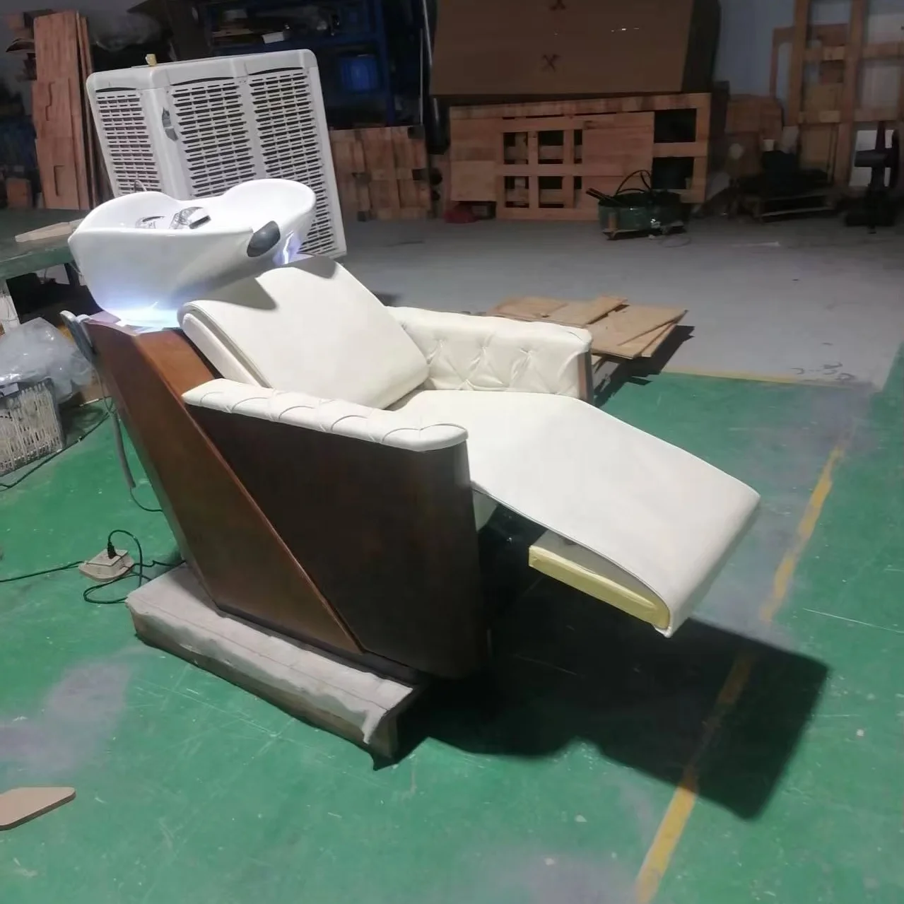 Luxury Modern Beauty Salon Reclining Shampoo Chair Bed Electric Hair Washing Chair with Ceramic Basin Spa