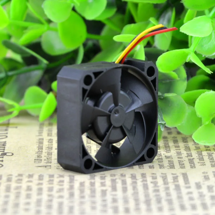 3cm 3010 DF310R105LC-02 5V 0.10A Three Mute Cooling Fan