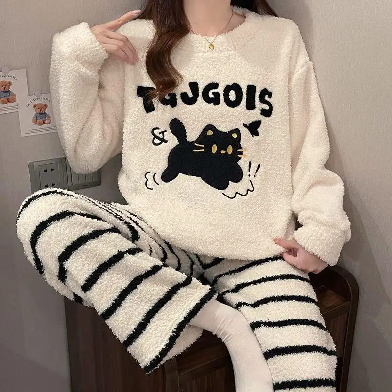 

Women's Sleepwear Cotton Pajama Homewear Suitable for Outdoor Home Wear Set in Winter Coral Fleece Pajamas Autumn Custom Sleep