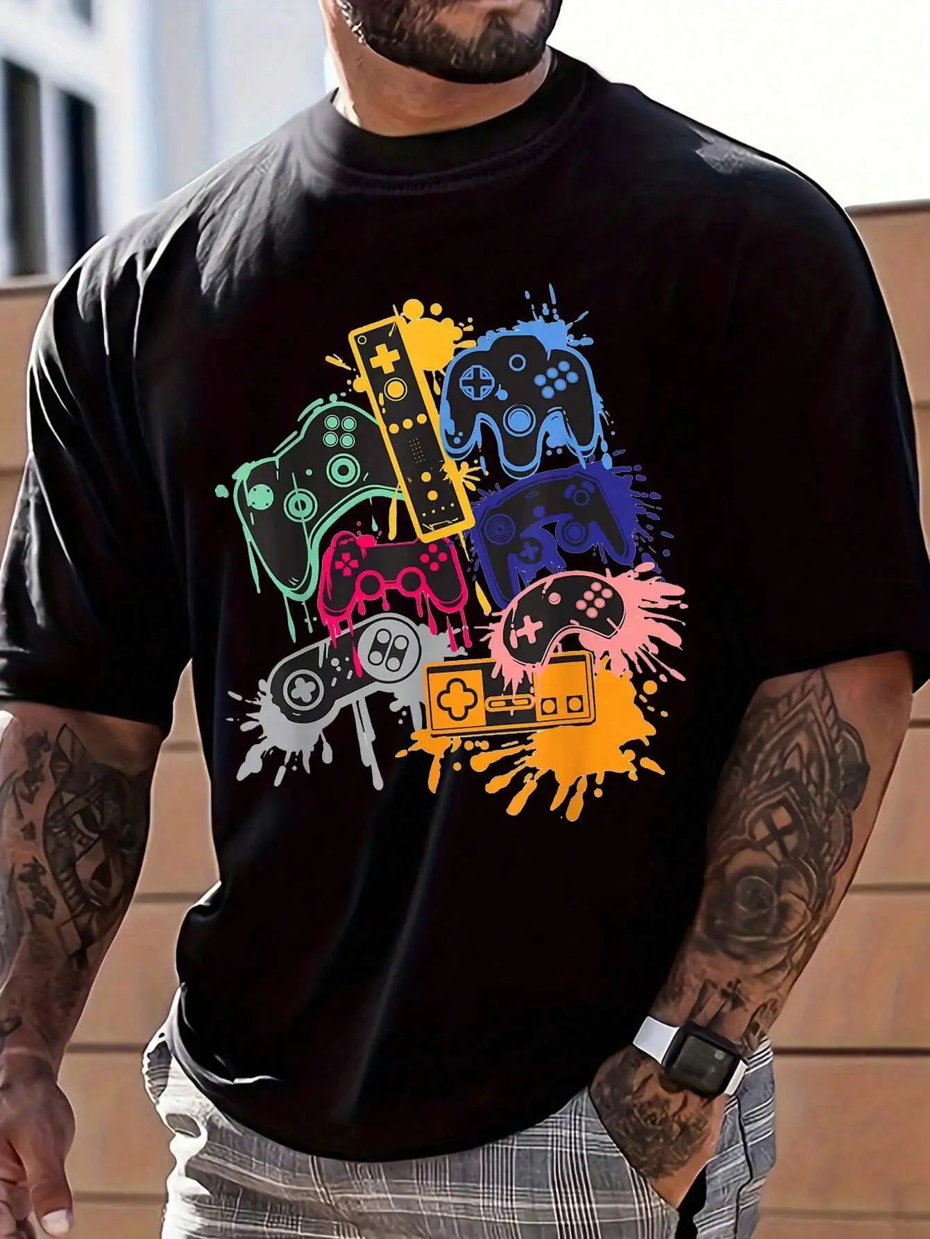 

Men's Graphic Print Short Sleeve T-Shirt with Colorful Controller Design