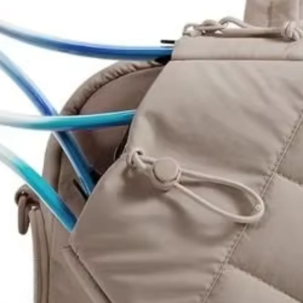 

Теннисная спортивная сумка большой вместимости с отделением для обуви. Теннисная сумка с отделением для сухой и влажной воды вмещает 2 ракетки. Пушистая женская сумка выходного дня.