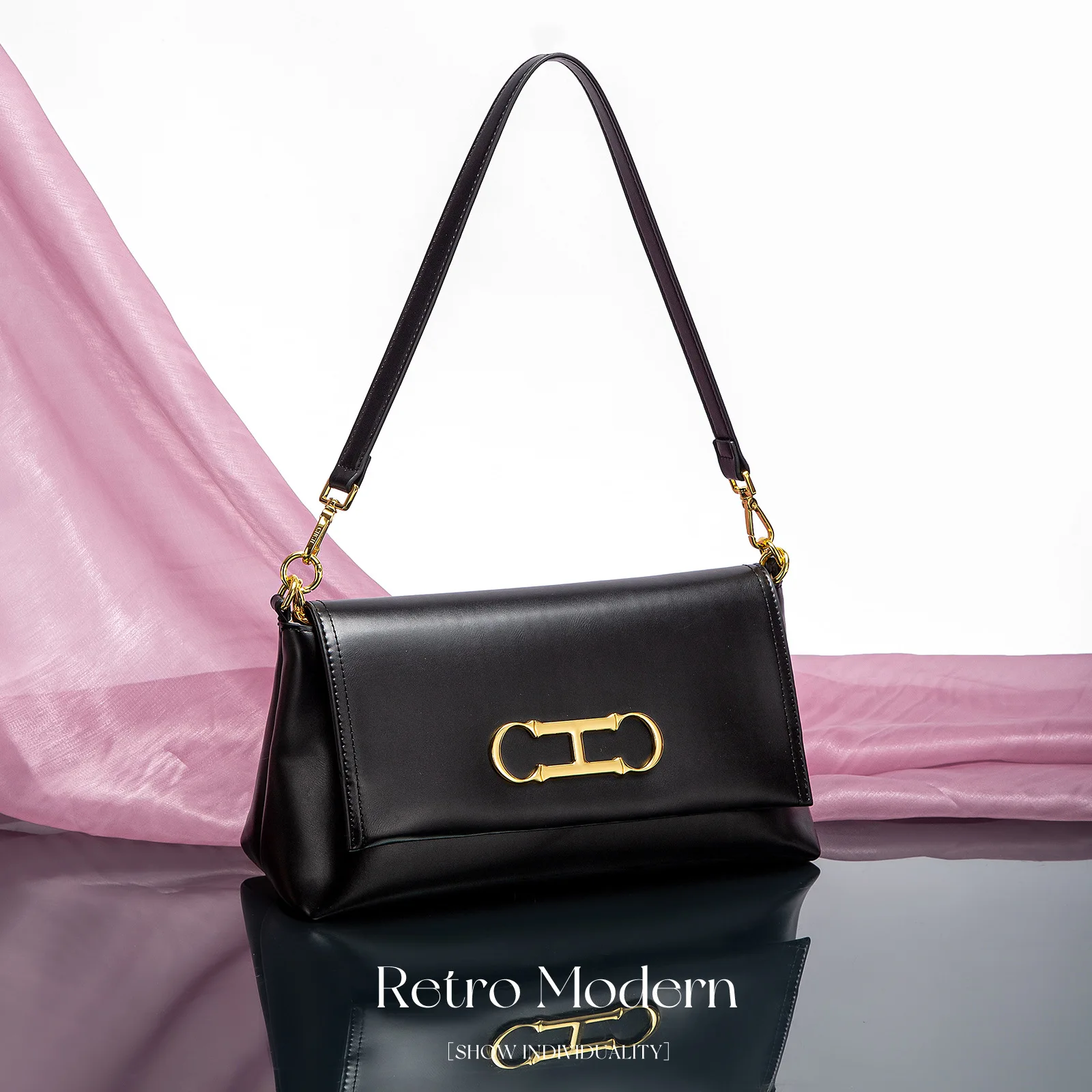 

CH Trendy Fashion Women's Handheld Underarm Bag Niche Commuter Versatile Shoulder Bag Premium Quality Handbag