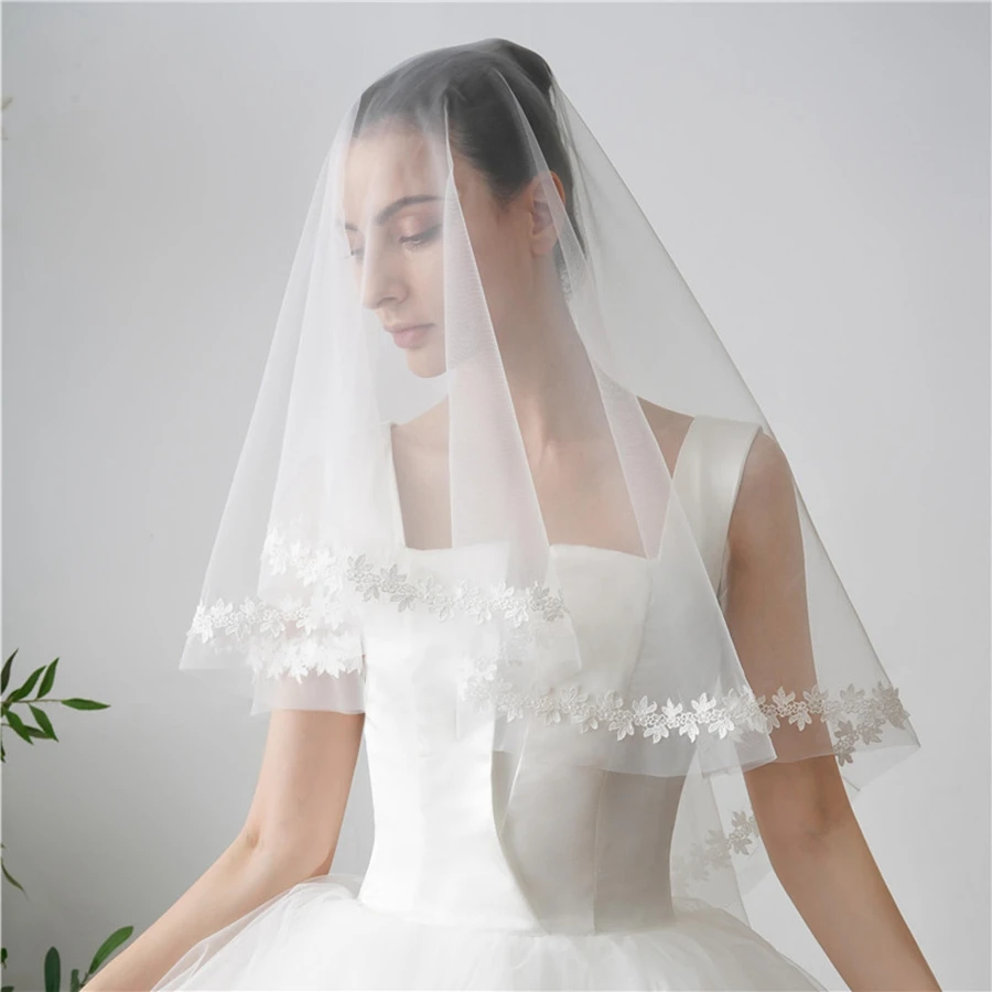 Milieux de mariage ivoire blanc bon marché pour la mariée, accessoires de mariage, bord en dentelle, voiles pour patients, nouvelle arrivée