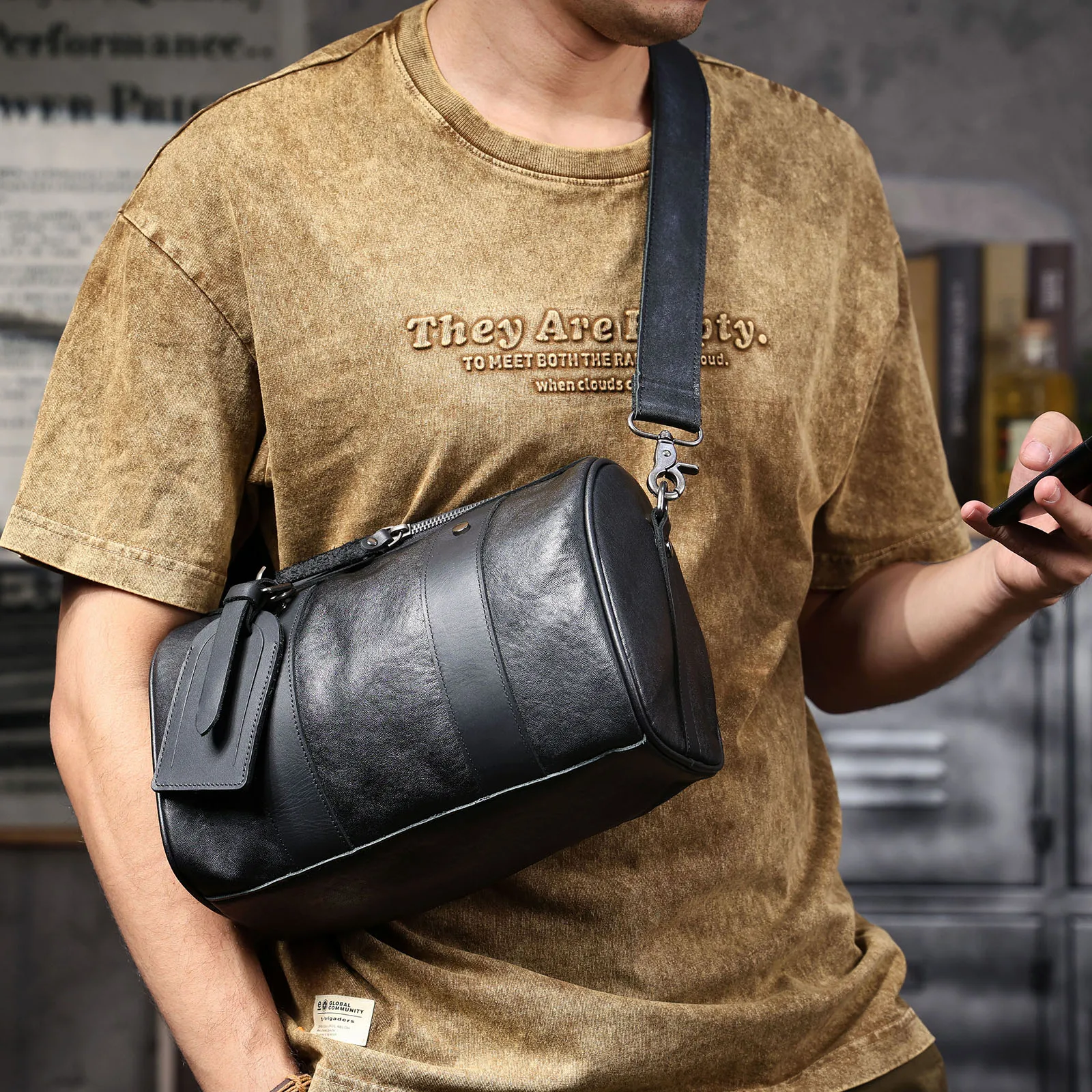 Echte Leder-Umhängetasche für Herren, einfache Rindsledertasche, hochwertiges, pflanzlich gegerbtes Leder, modischer Casual-Stil. – Detail 5