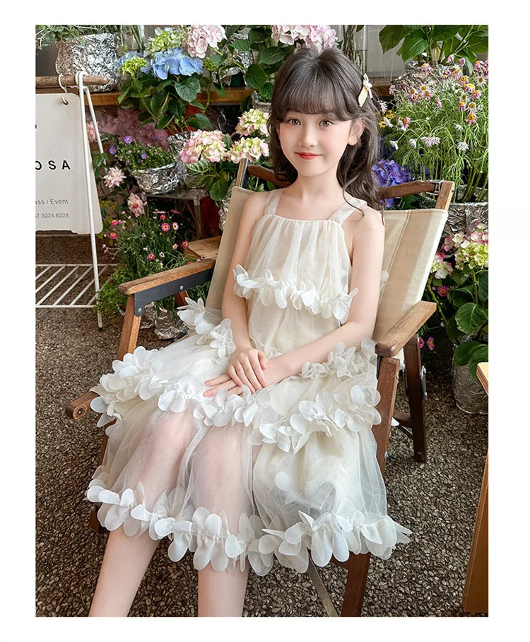 فستان بناتي صيفي 2025 موضة جديدة للأطفال فستان كعكة الأميرة البتلة فستان جنية بحمالات للأطفال