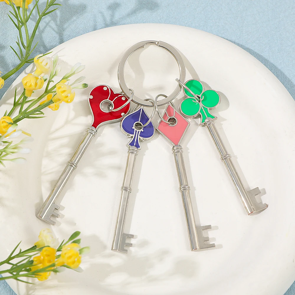 1 Stück gemusterter Schlüsselanhänger, hohler Schlüsselring, Geschenk für Männer und Frauen, Fans-Kollektion – Detail 5