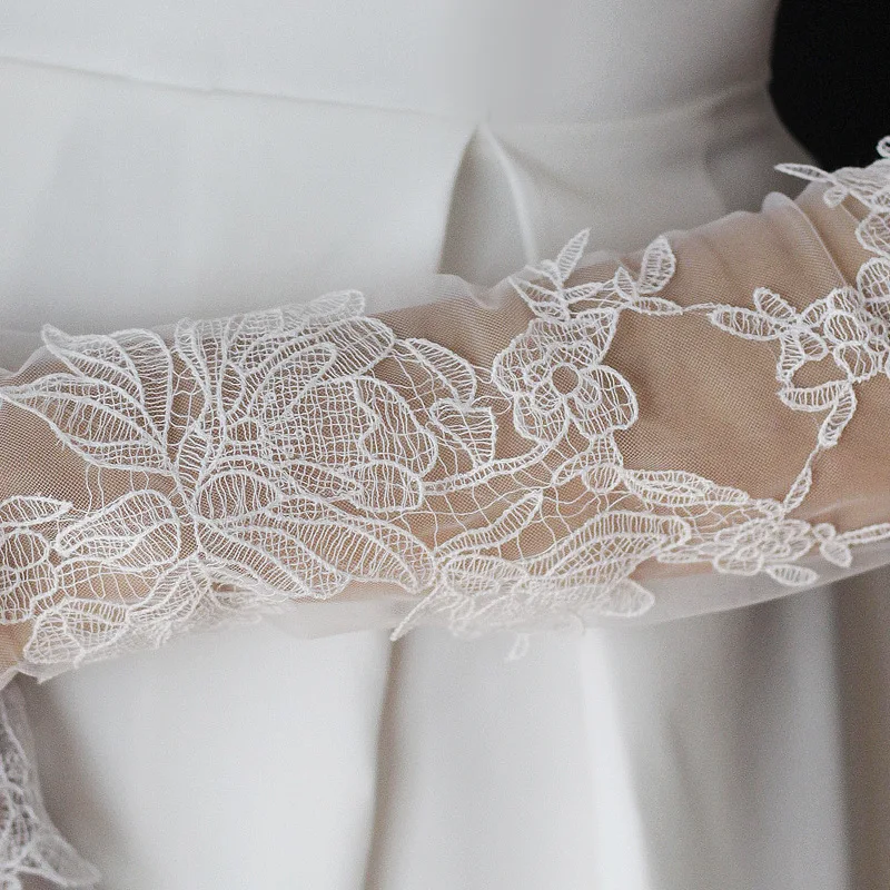 

Long Bridal Gloves Lace Applique Wedding Gloves Accessoreis 52cm