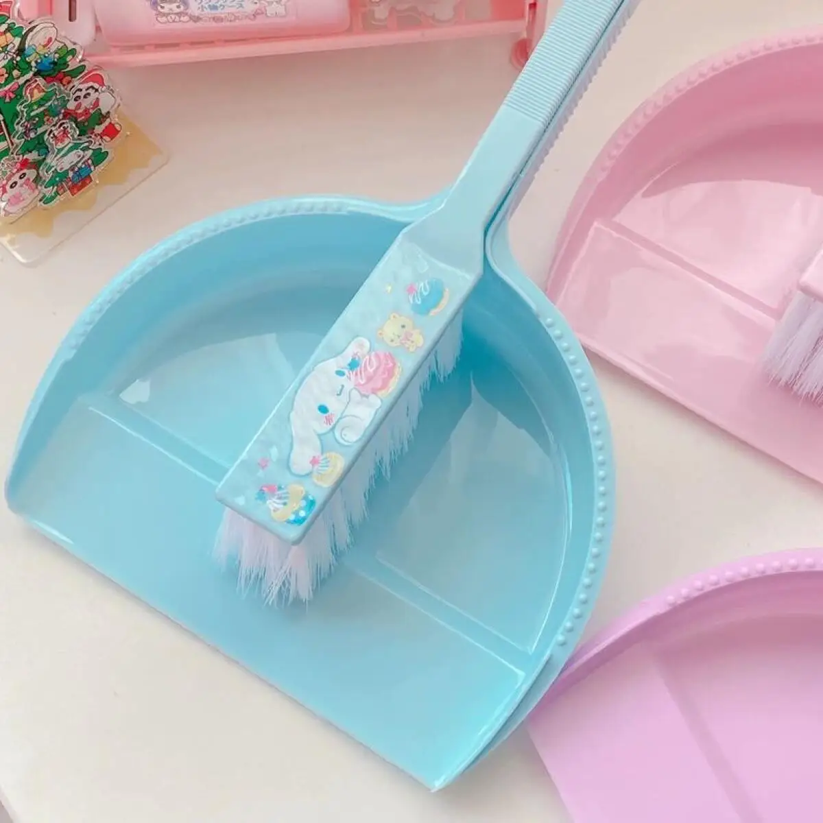 Sanrios Hello Kittys Cute Desktop Mini Broom Dustpan Student Children Household Cartoon Print New Style Small Desk Cleaning Set
