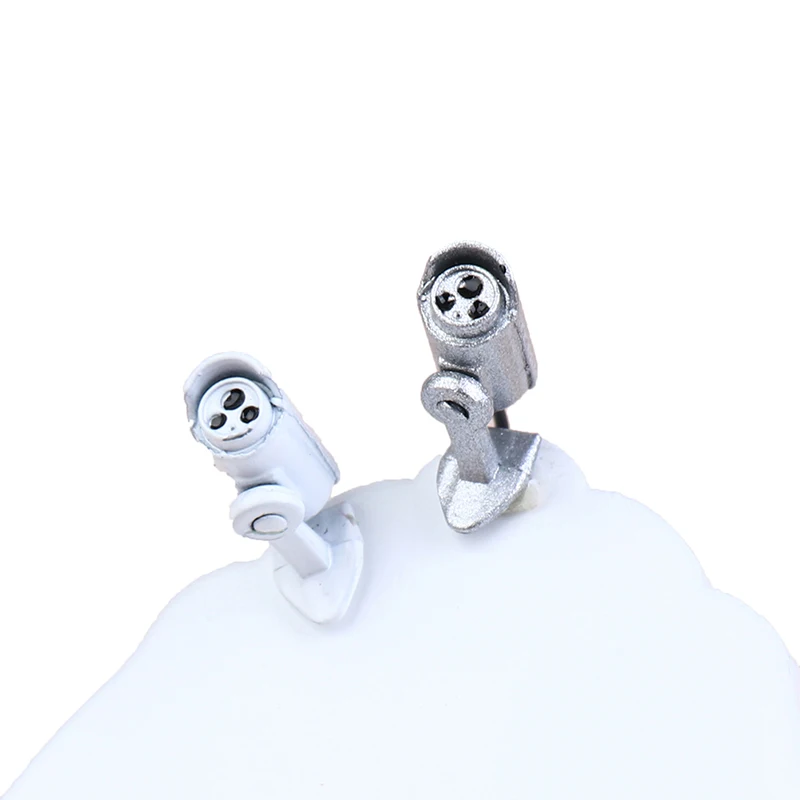 Cámara en miniatura para casa de muñecas, modelo 1/12, Mini cámara de vigilancia de simulación, accesorios de decoración para casa de muñecas, 1 ud.