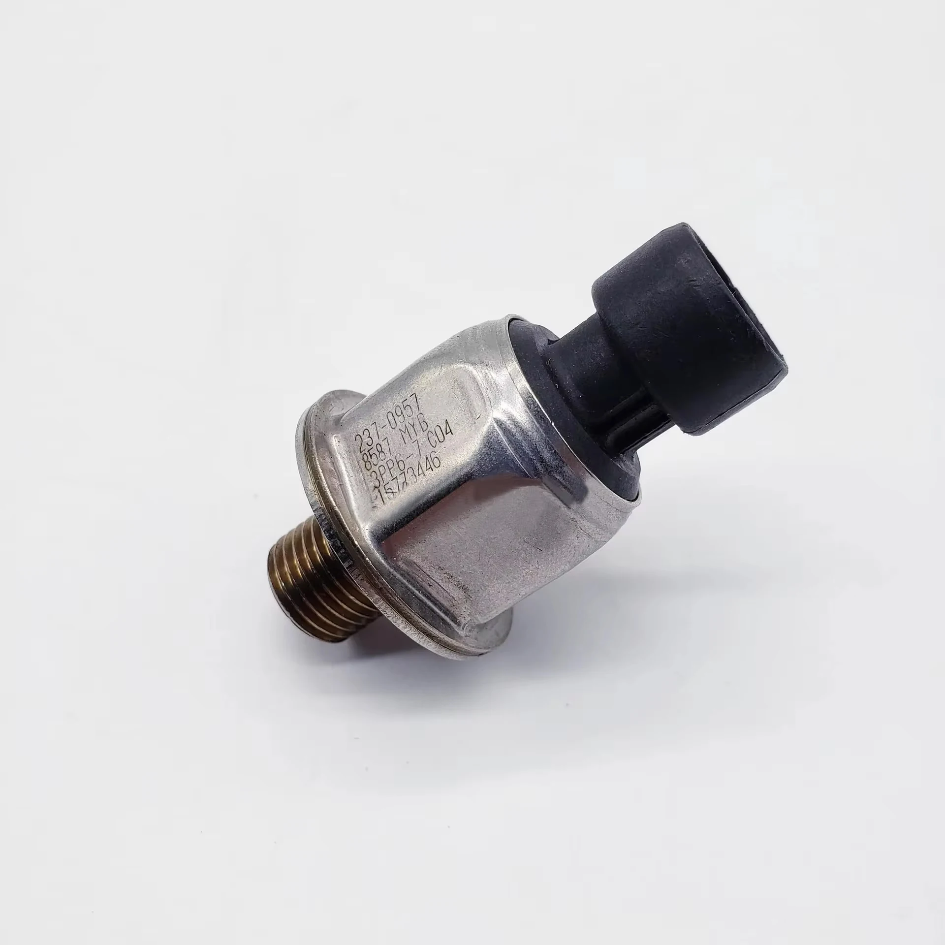 

Excavator Accessories for CAT 237-0957 329D 330C 336D C7 C9 Common Rail Pressure Sensor