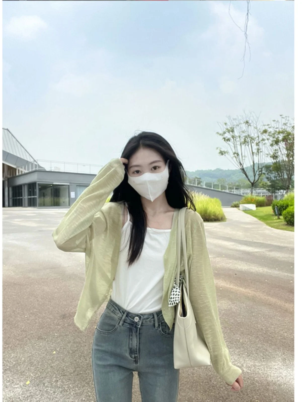 كارديجان خفيف الوزن من الحرير الصناعي المحبوك بأكمام طويلة وياقة على شكل V للنساء، ملابس خارجية صيفية للتكييف مع حزام