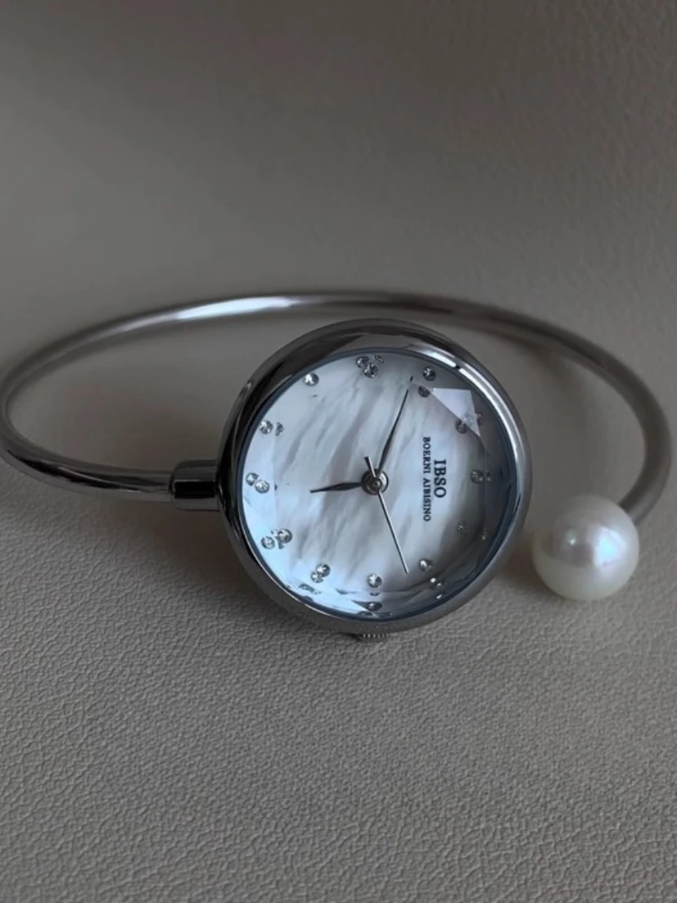 Y أم اللؤلؤ سوار الصلب حزام عالية لطيف وجميل السيدات كوارتز ساعة مزاجه المتخصصة المرأة ووتش