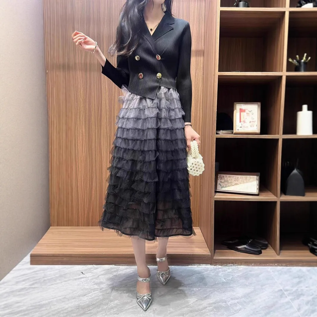 

Miyake Fake Two Piece Layered Dress Women's Fashion Notched Long Sleeve Cake Dresses 2025 Summer New Tide
