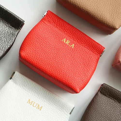 Imagen 2 del producto Personalizar nombre cartera pequeña de lujo letra personalizada cuero genuino maquillaje monedero mujeres Mini bolsa de almacenamiento de auriculares bolsa de dinero