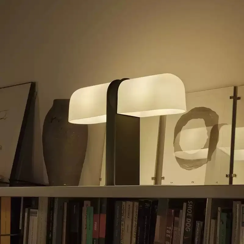 Everbright Store 2026 New Modern Simple Bedroom Desk Lamp Personalized Exhibition Hall Light Luxury Decorative Desk Lamp