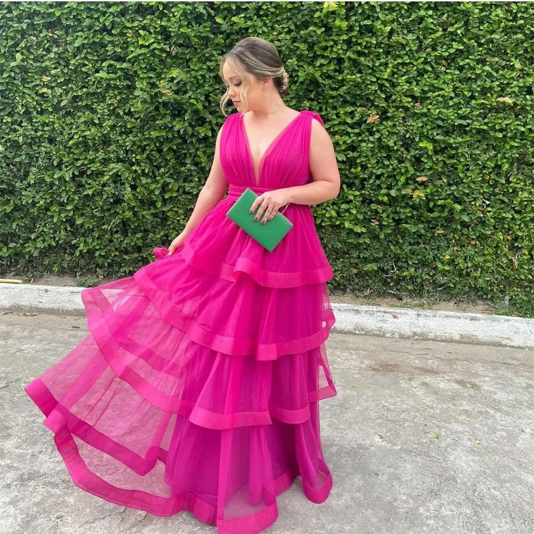 Plus Size V-Neck Prom Dresses Tulle Long Ball Gowns with Sleeveless Floor Length Fuchsia Tiered Ruffles فساتين مناسبة رسمية