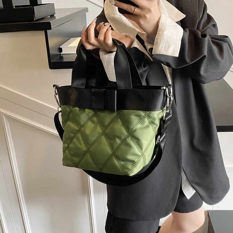 

Stylish Leather Tote Bag For Ladies, Fashionable Shoulder Bag, Elegant Crossbody Handbag By Famous Designer