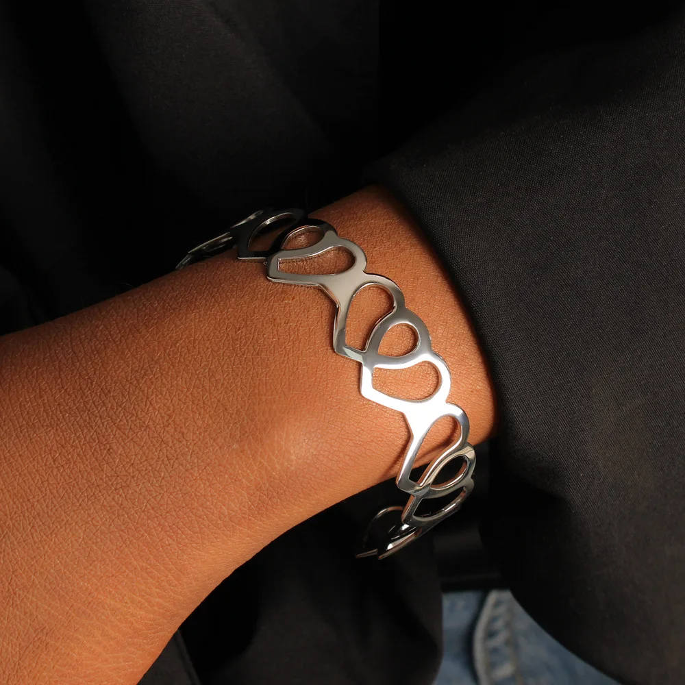 DIY accessories Europe, America, Japan and South Korea simple hollow love opening bracelet cross-border explosion titanium steel