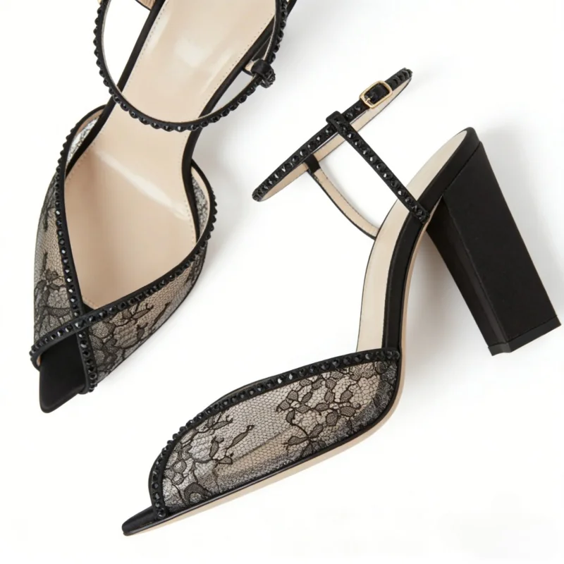 

Черные женские босоножки на массивном каблуке с острым носком, кристаллами, изогнутым краем и перекрестными ремешками, современные туфли в стиле подиум, женская обувь на блочном каблуке