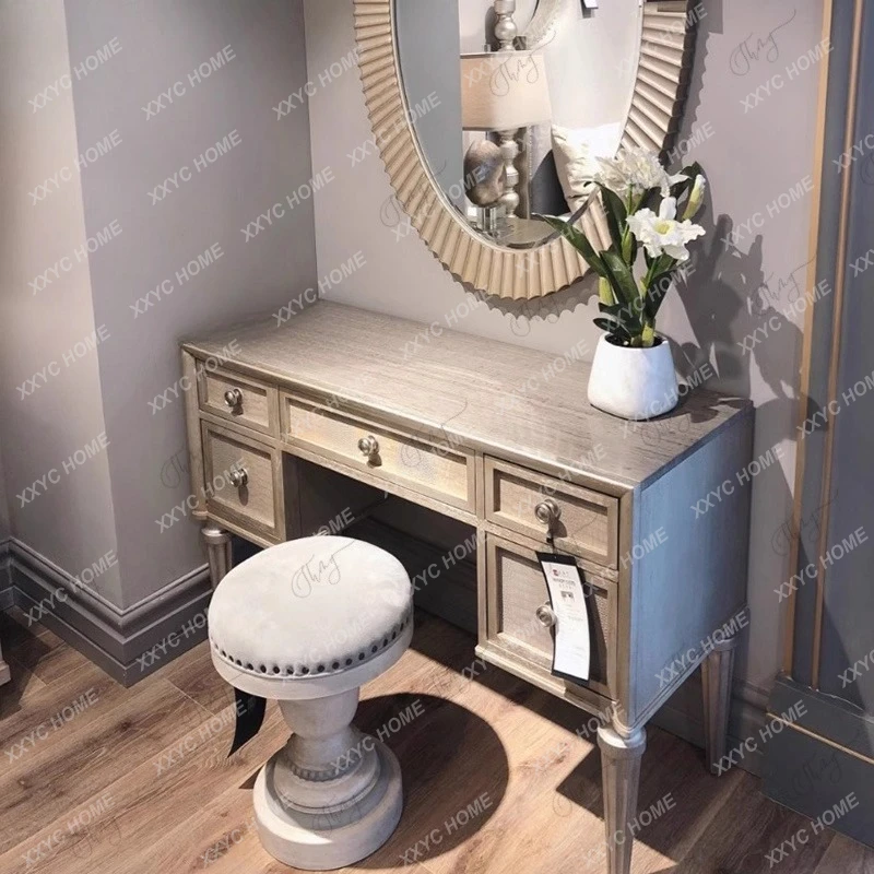

Комод ML Dresser Morrie Impression, из массива дерева, с гравировкой, можно изготовить на заказ.
