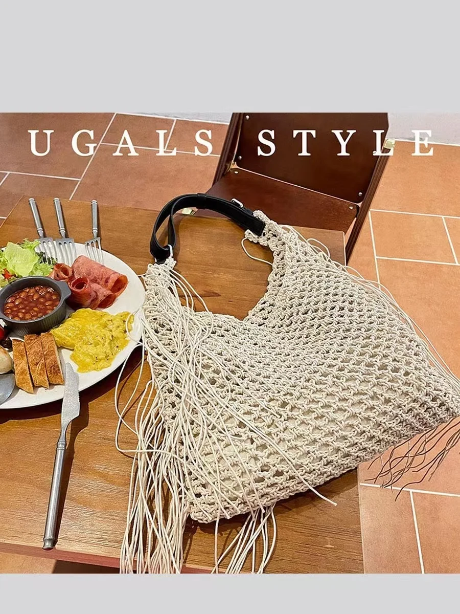 

Summer Woven Handmade Tassel Bucket Bag Women's Handbag Large Capacity Shoulder Bag Female Casual Bag Holiday Vacation Beach Bag