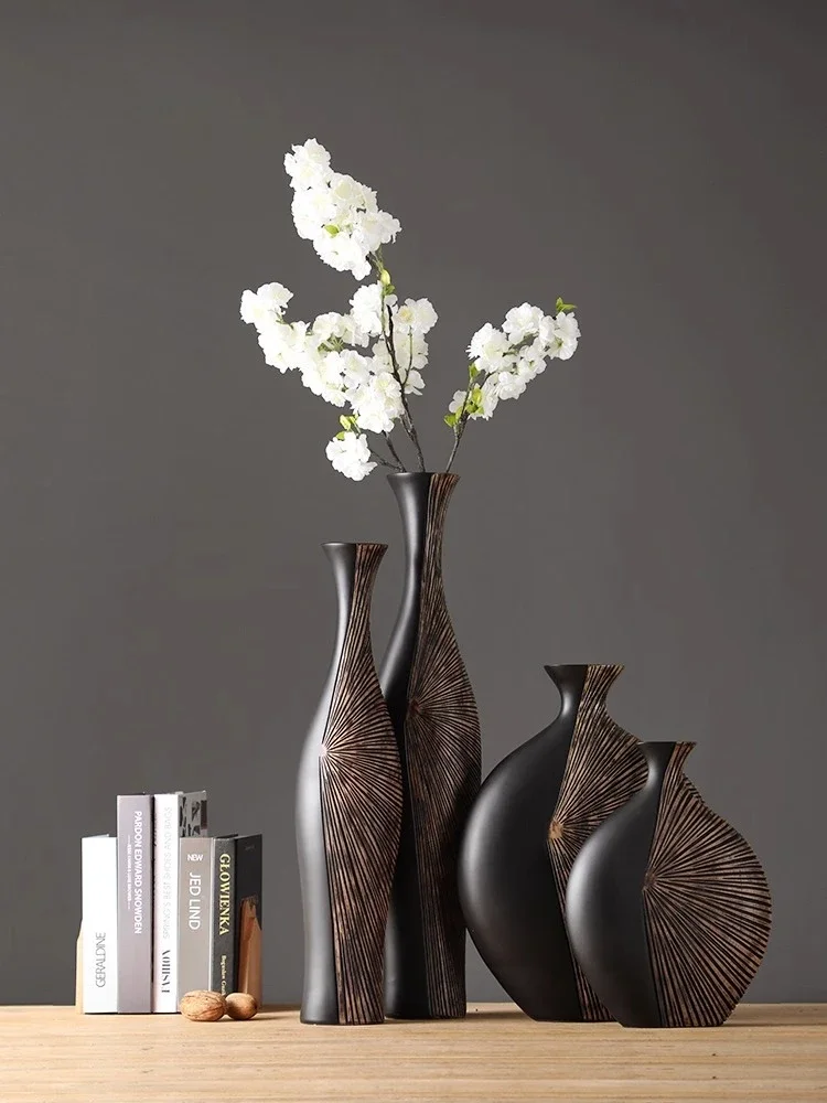 Vintage Light Luxury Black Vase Ornament Living Room Dried Flower Art Entrance Resin Chinese Style High-End Decoration