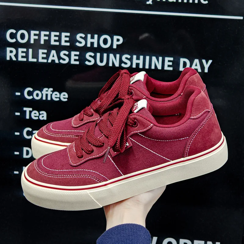 

Men Board Shoes 2026 Comfortable Flat Casual Canvas Shoes Lightweight Wear-resistant Men Student Trend Sneakers Hombre