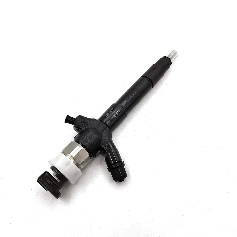 1465A041 095000-5600 Diesel Common Rail Fuel Injector Assembly 0950005600 For Mitsubishi engine 4D56 Triton L200 Denso