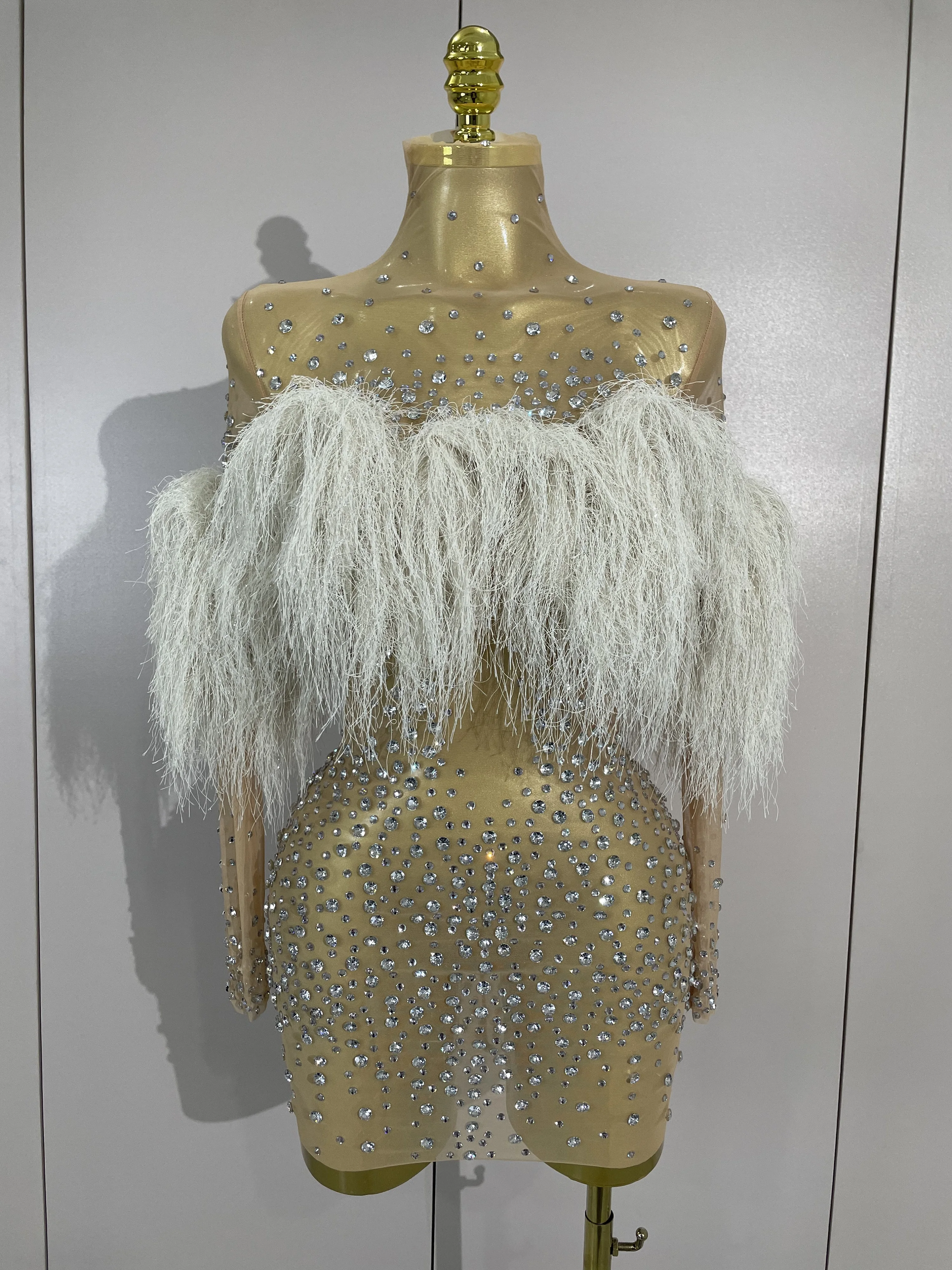 

Сексуальное блестящее мини-платье из сетки с длинными рукавами и стразами, новинка 2026 года, для вечеринок, дней рождения, свадеб, клубов и сценических выступлений