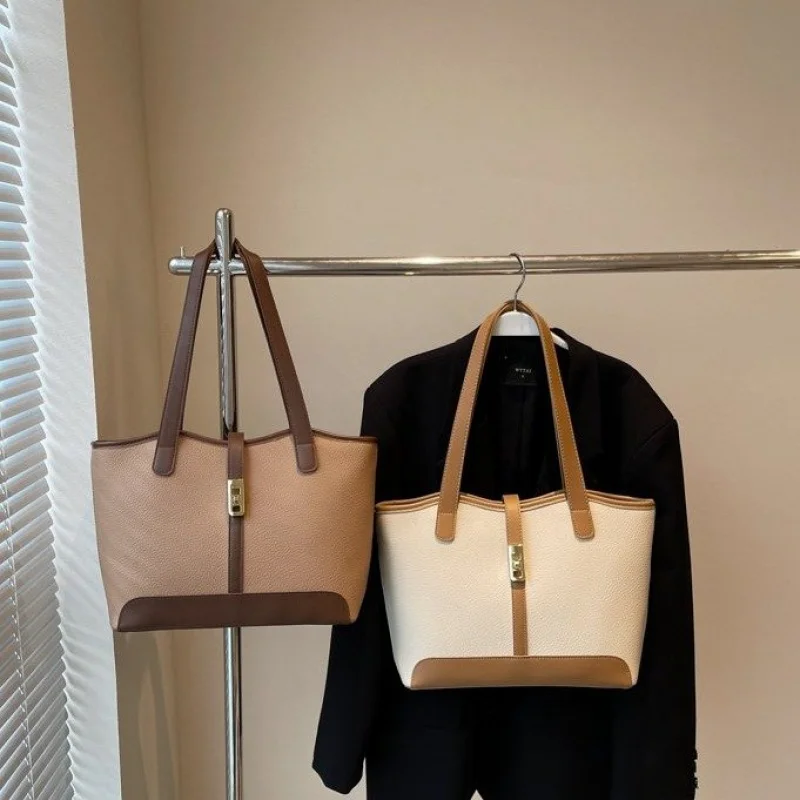 

​ Women's Shoulder Bag Crafted From Premium Leather Featuring Famous Designer Inspired And Paris Trendy Style ​