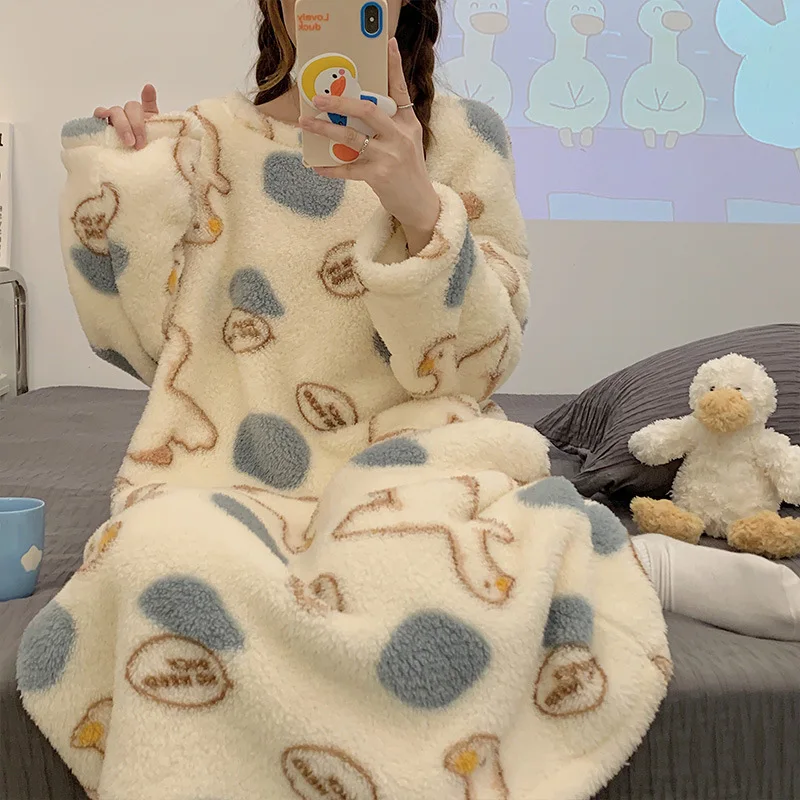 طالب سيدة صالة ارتداء يمكن ارتداؤها في الهواء الطلق الإناث ملابس خاصة النساء الخريف الشتاء الفانيلا طويلة الأكمام الكرتون البلوز ثوب النوم