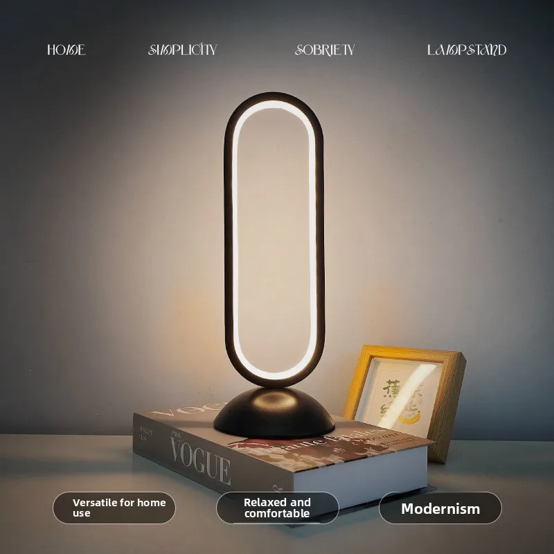 Lampada da scrivania per atmosfera nordica Ins Decorazione del vento Lampada da comodino Linea di passerella Luce notturna Telecomando Lampada da scrivania dimmerabile Dormitorio