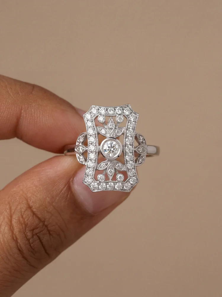 

Daily Wear Geometric Hollow Out Cubic Zircon Rings for Women Silver Colour High Quality Female Accessories Wedding Party Jewelry