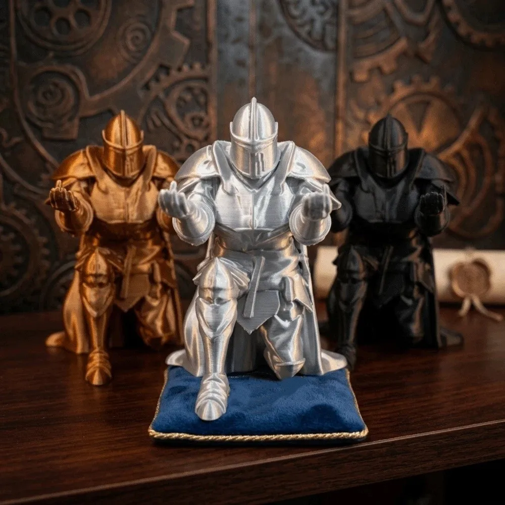 Fashion Funny Knight Decoration Creative Multi-functional Pen Holder Decorations Desktop Accessory Desk Decoration