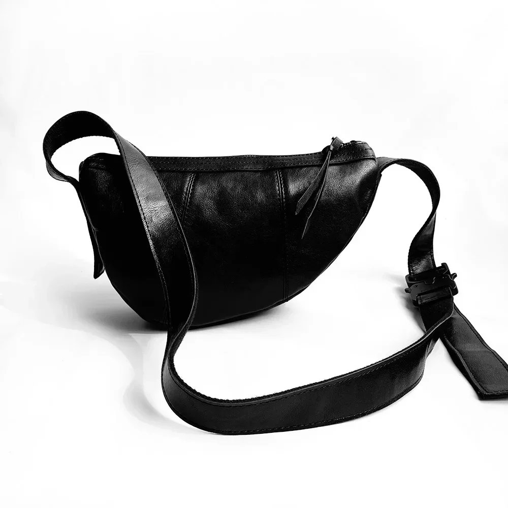 

Cowhide Leather Men's Large Capacity New Fashion Crossbody Cowhorn Bag Tidal Women's Chest Bag