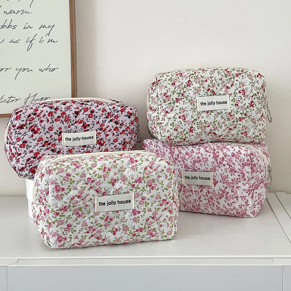 Bolsa de almacenamiento de maquillaje acolchada con flores, organizador de viaje portátil, neceser de aseo, bonito bolso de maquillaje Floral