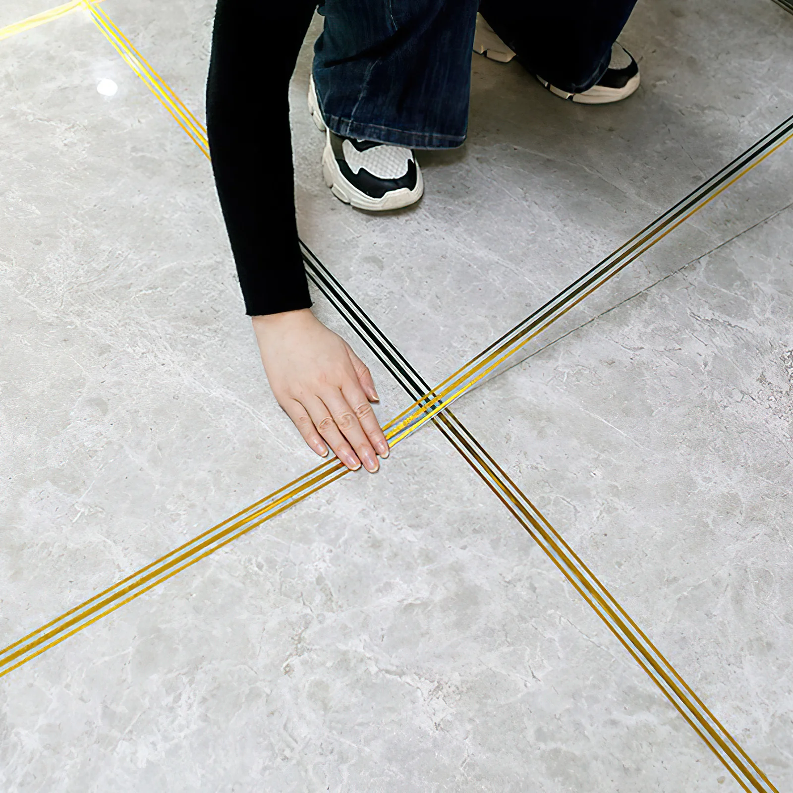 

5 Roll Floor Tiles Caulk Tape Waterproof Seam Cover Self Adhesive Gap Sealing Strip Durable Decorative Sticker