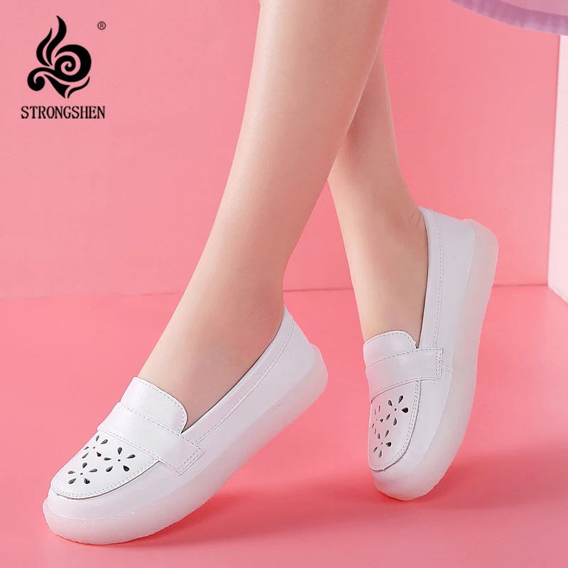 

STRONGSHEN Nurse Shoes Women Comfortable Soft Sole Breathable Hollow Out Non-slip Work Shoes Flat Small White Single Shoes