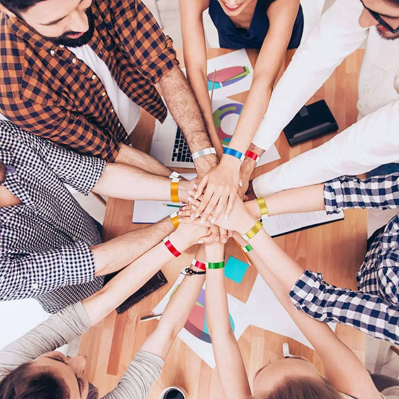 Pulseras de colores neón para eventos, muñequeras ligeras e impermeables de papel sintético para identificación de actividades, 1800 piezas