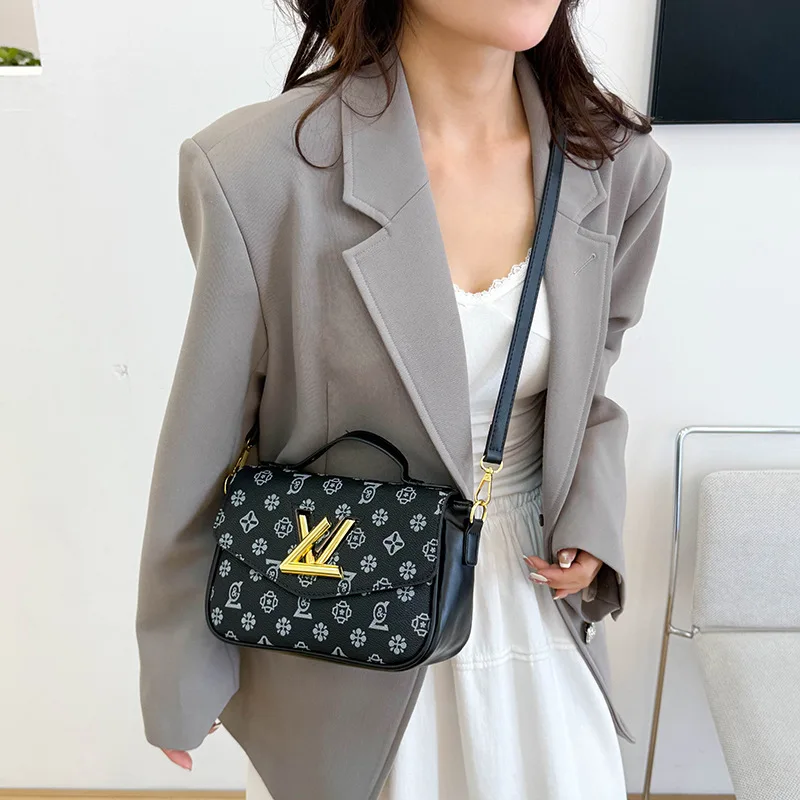 

2025 Ladies' Premium Pillow Bag - Monogram Print, Large-Capacity & Versatile Crossbody/Handheld