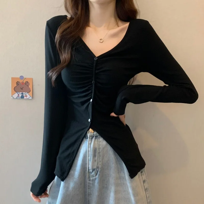 

2024 Women's Spring and Autumn New Patchwork V-neck Button Pleated Slit Slim Fit Solid Color Casual Long Sleeved T-shirt Tops