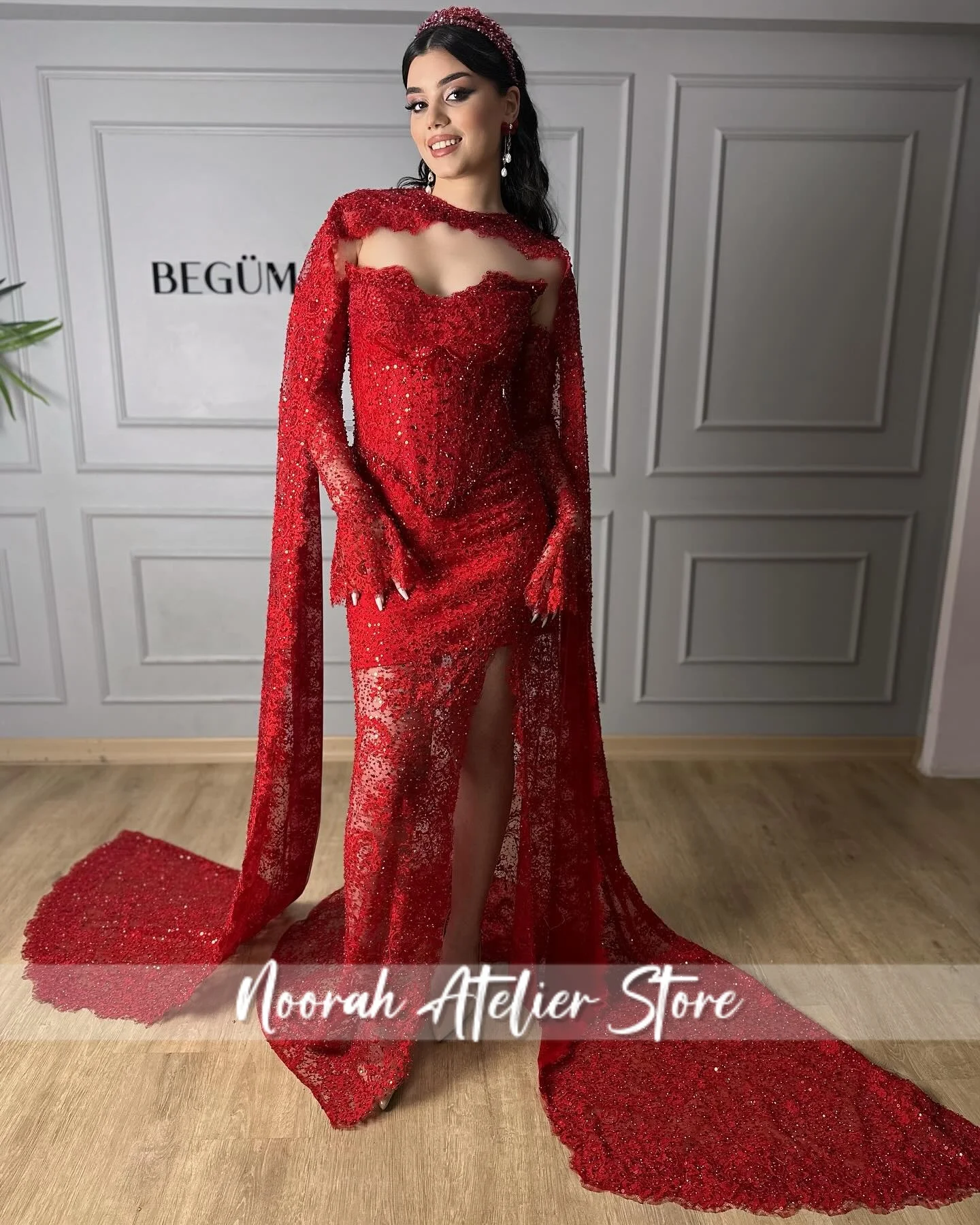 ชุดเดรสปาร์ตี้สีแดงเงาประดับลูกปัดหรูหรา ชุดแต่งงานแบบมีผ้าคลุม ชุดราตรี ชุดออกงาน สามารถสั่งตัดได้