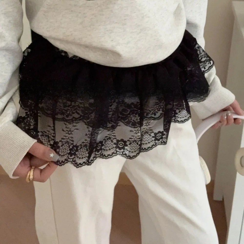 

Fashion Y2k Lace Mini Skirt Short Lolita Gauze Skirt High Waist Trim Butt Curtain Skirt Ruffled Edge Skirt Girl
