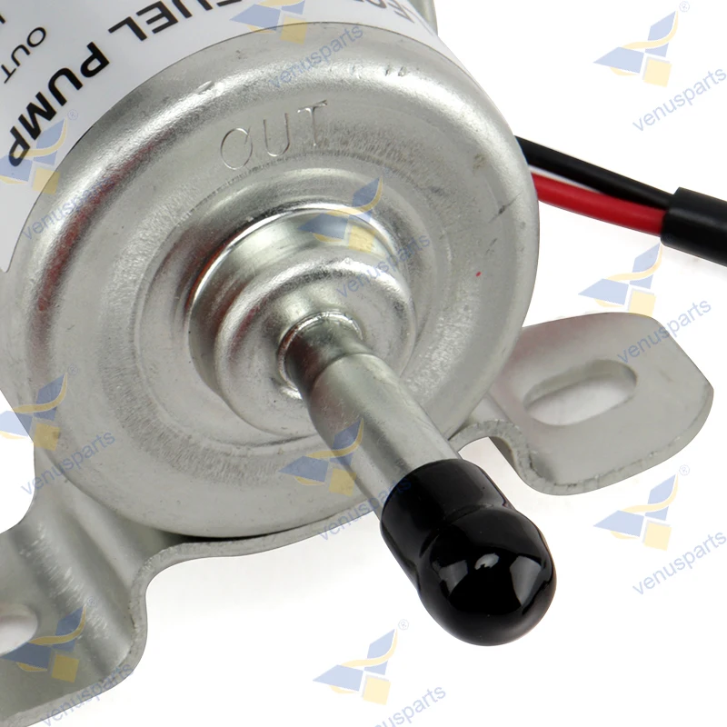 

119225-52102 Топливный насос 12 В YM119225-52102 для двигателя Yanmar 2TNV70 2V750 3TNV76 3TNV88 4TNV84T 4TNV88 4TNV98T 4TNV106