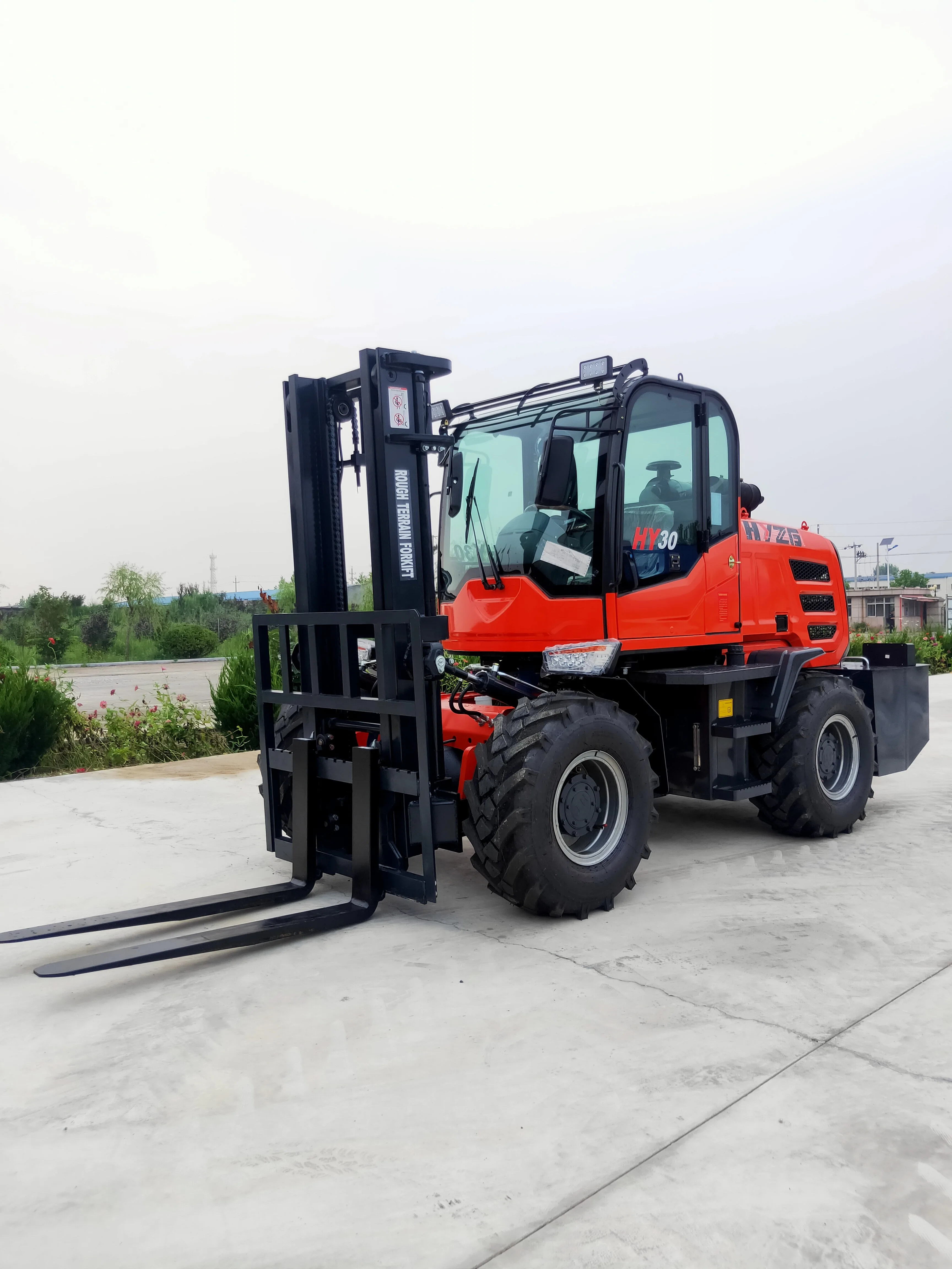 Off-road forklift for 2 3 3.5 4 5 tons FT30 self-loading forklift all-terrain forklift