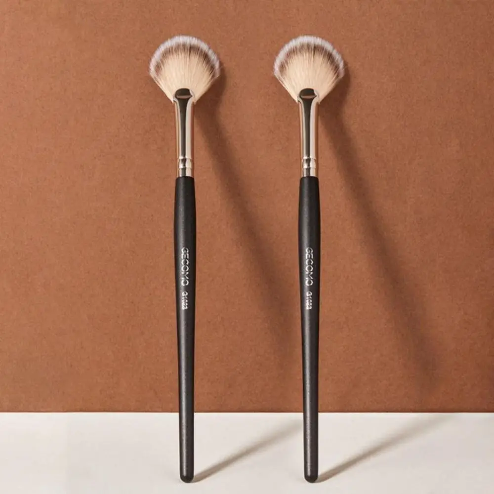 Professional V Face Makeup Tool Maquillaje Bronzer Contour Loose Powder Brush Blush Brush Highlighter Brush Makeup Brush