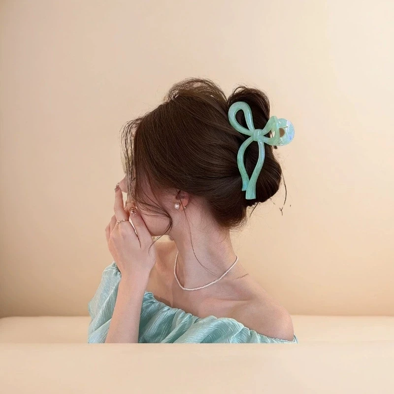 

2025 New Shiny Scratch Clip Pearly Bow Shark Clip Simple Large Hair Clip High-End Sense Back Head Hair Clip Hair Accessories